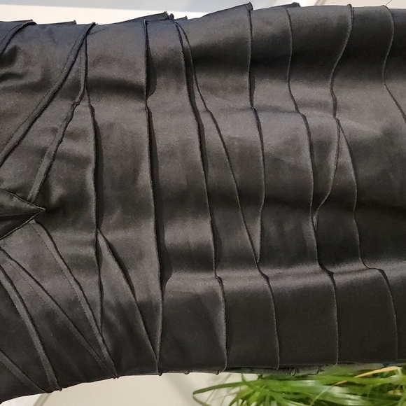 Bebe Low Cut V Neck  Halter Bandage Dress - Picture 3 of 8